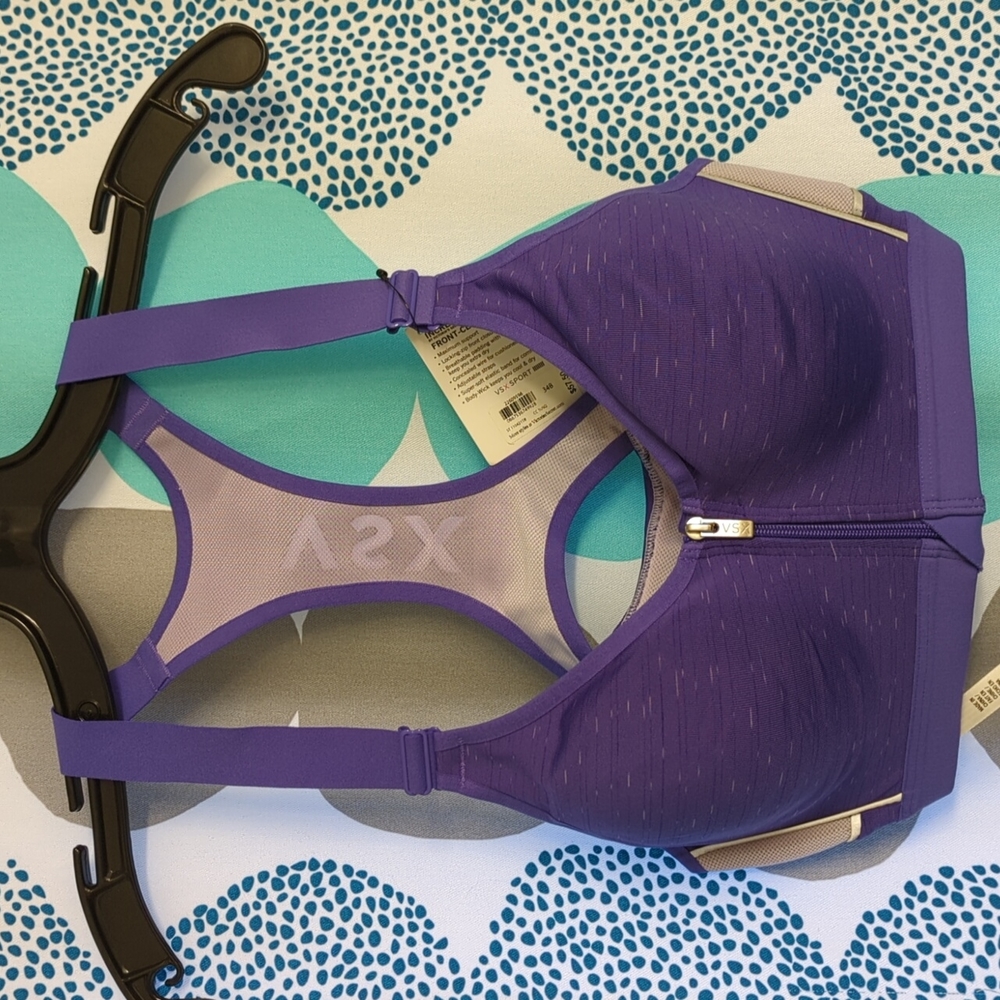 NWT VSX Incredible Front Close Sports Bra